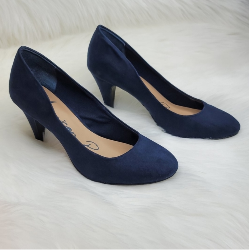American Rag Felix Closed Toe Classic Pump Heels Navy Blue - Picture 8 of 16